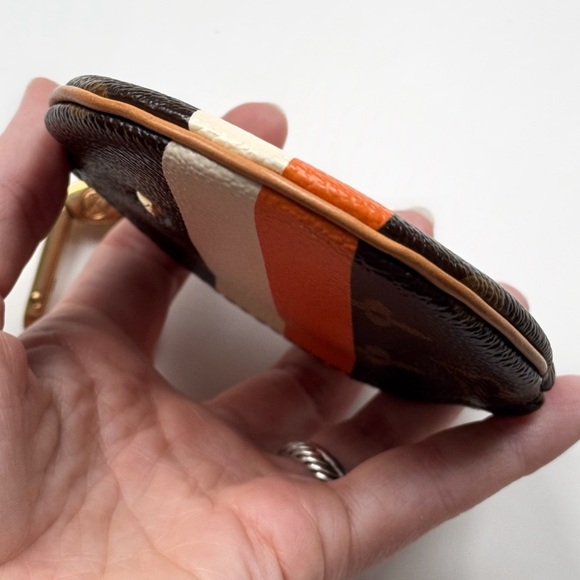 Louis Vuitton 2006 Groom Coin Pouch Monogram Adventures of Tintin Belgium Herge - Picture 10 of 16